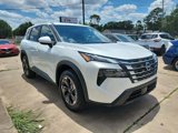 Used 2025 Nissan Rogue SV image 3