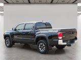 Used 2017 Toyota Tacoma TRD Off-Road image 4