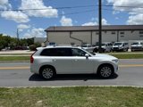 Used 2017 Volvo XC90 T6 Momentum w/ Vision Package image 4