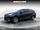Used 2021 Toyota Sienna XLE image 3