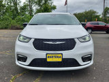 New 2025 Chrysler Pacifica Select image 2