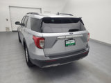 Used 2022 Ford Explorer XLT w/ Equipment Group 202A image 6