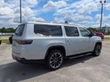 Used 2024 Jeep Wagoneer L Series II w/ Premium Group I image 3