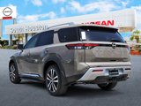 New 2025 Nissan Pathfinder Platinum image 3