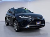 Used 2023 Toyota Venza image 3