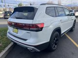 New 2025 Volkswagen Atlas Peak Edition SE image 4