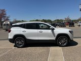 Used 2024 GMC Terrain SLT image 3