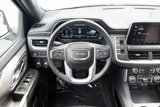 Used 2023 GMC Yukon XL SLT image 2