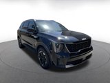 Used 2024 Kia Sorento S image 3
