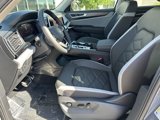 New 2025 Volkswagen Atlas Peak Edition SE image 5