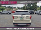 Used 2017 Ford Explorer XLT w/ Equipment Group 202A image 4
