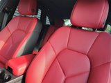 Certified 2025 Porsche Macan image 5
