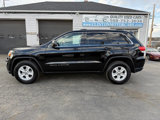 Used 2017 Jeep Grand Cherokee Laredo w/ Quick Order Package 23E image 2
