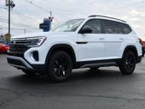 New 2025 Volkswagen Atlas Peak Edition SE image 3