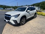 Used 2024 Subaru Ascent Premium w/ Convenience Package image 3