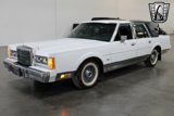 Used 1989 Lincoln Town Car Signature image 4