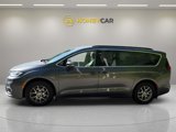 Used 2021 Chrysler Pacifica Touring image 4
