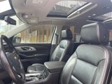 Used 2021 Chevrolet Traverse LT w/ LT Premium Package image 2