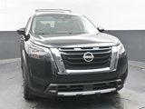 New 2025 Nissan Pathfinder Platinum image 2