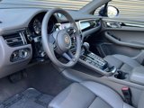 Certified 2024 Porsche Macan image 4