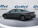 New 2025 Hyundai Elantra Limited image 4