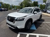 New 2025 Nissan Pathfinder SL w/ SL Premium Package image 3