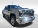 Used 2024 Chevrolet Silverado 2500 LTZ w/ LTZ Premium Package image 3