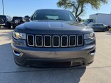 Used 2021 Jeep Grand Cherokee Laredo image 2