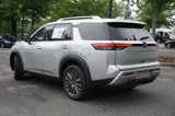 New 2025 Nissan Pathfinder SL w/ SL Premium Package image 3