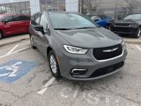 New 2025 Chrysler Pacifica Select image 3