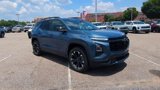 New 2026 Chevrolet Equinox RS w/ LPO, Floor Liner Package image 2