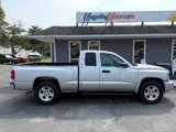 Used 2011 Dodge Dakota Big Horn image 2