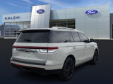 Used 2023 Lincoln Navigator Reserve image 4