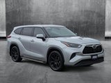 Used 2022 Toyota Highlander L image 3