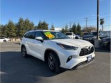 Used 2021 Toyota Highlander XLE image 4
