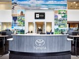 Used 2021 Toyota Avalon XLE w/ Moonroof Package image 5