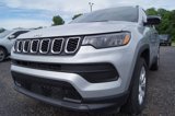 Used 2024 Jeep Compass Sport image 2