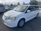 Used 2013 Chrysler Town & Country Touring image 3