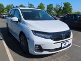 Used 2025 Honda Odyssey Touring image 3