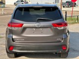 Used 2019 Toyota Highlander XLE image 5