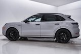 New 2025 Porsche Cayenne Turbo image 2