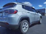 Used 2025 Jeep Compass Latitude image 5