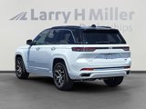 New 2025 Jeep Grand Cherokee Summit image 3