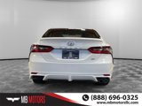 Used 2024 Toyota Camry SE image 4