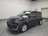 Used 2023 Kia Soul LX w/ LX Technology Package image 2