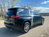 Used 2023 Chevrolet Traverse LT image 5