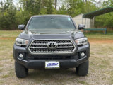 Used 2017 Toyota Tacoma TRD Off-Road image 3