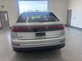 Used 2025 Audi Q8 Premium image 3