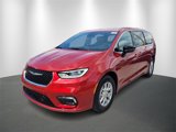 New 2026 Chrysler Pacifica Select image 2
