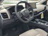 New 2025 Nissan Rogue SL w/ Tech Package image 5